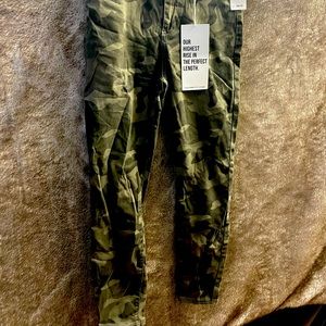 Camo ankle jeans
